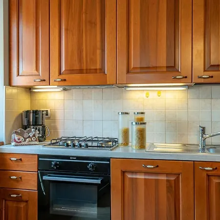 Casa Bellavista Wi-fi Parking Free Appartement San Siro (Lombardy)