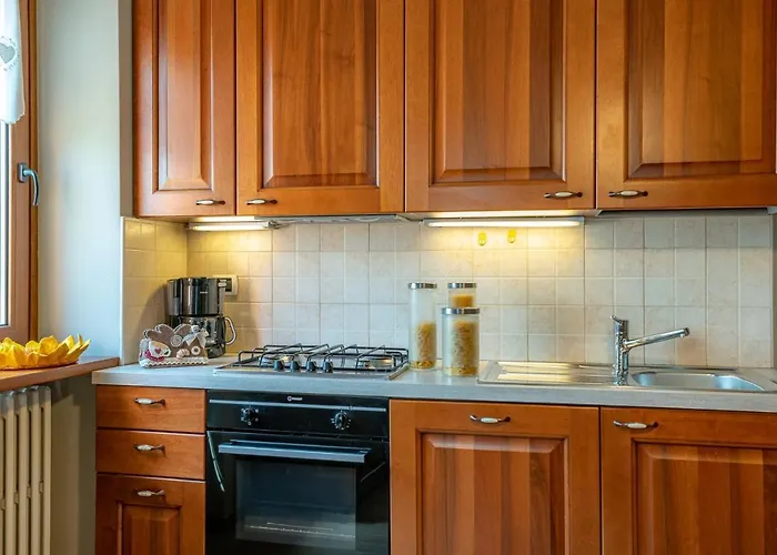 Casa Bellavista Wi-fi Parking Free Appartement San Siro (Lombardy)